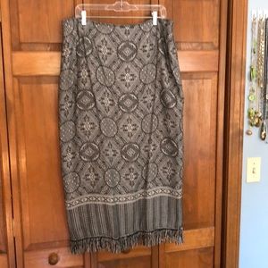 Gorgeous long skirt.